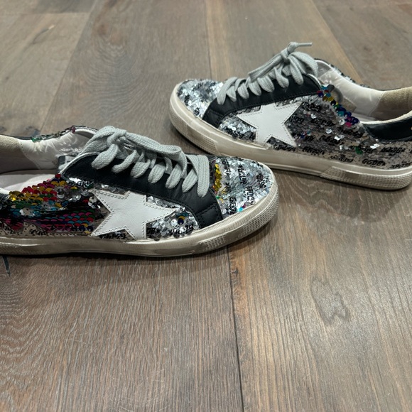 Golden Goose Metallic Rainbow Sequins.  Size 37. Great condition! - Picture 2 of 6